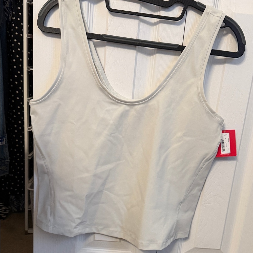 BNWT Spanx get moving fitted tank in white cloud size large